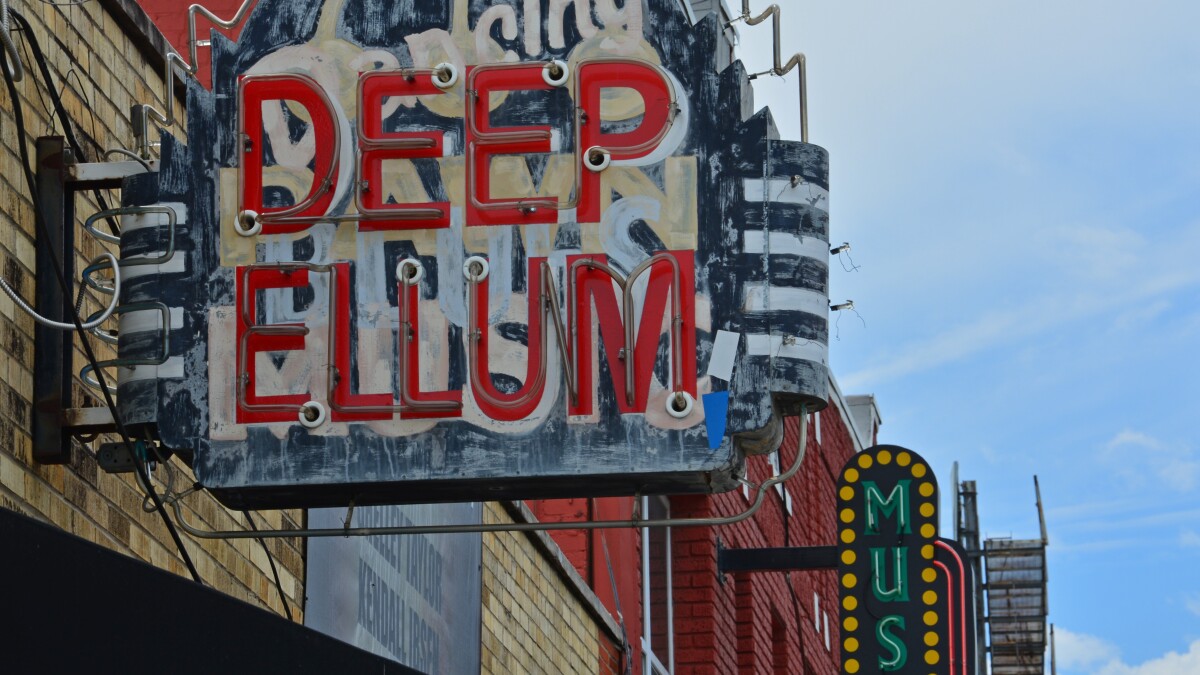 Deep Ellum neighborhood homes and streets