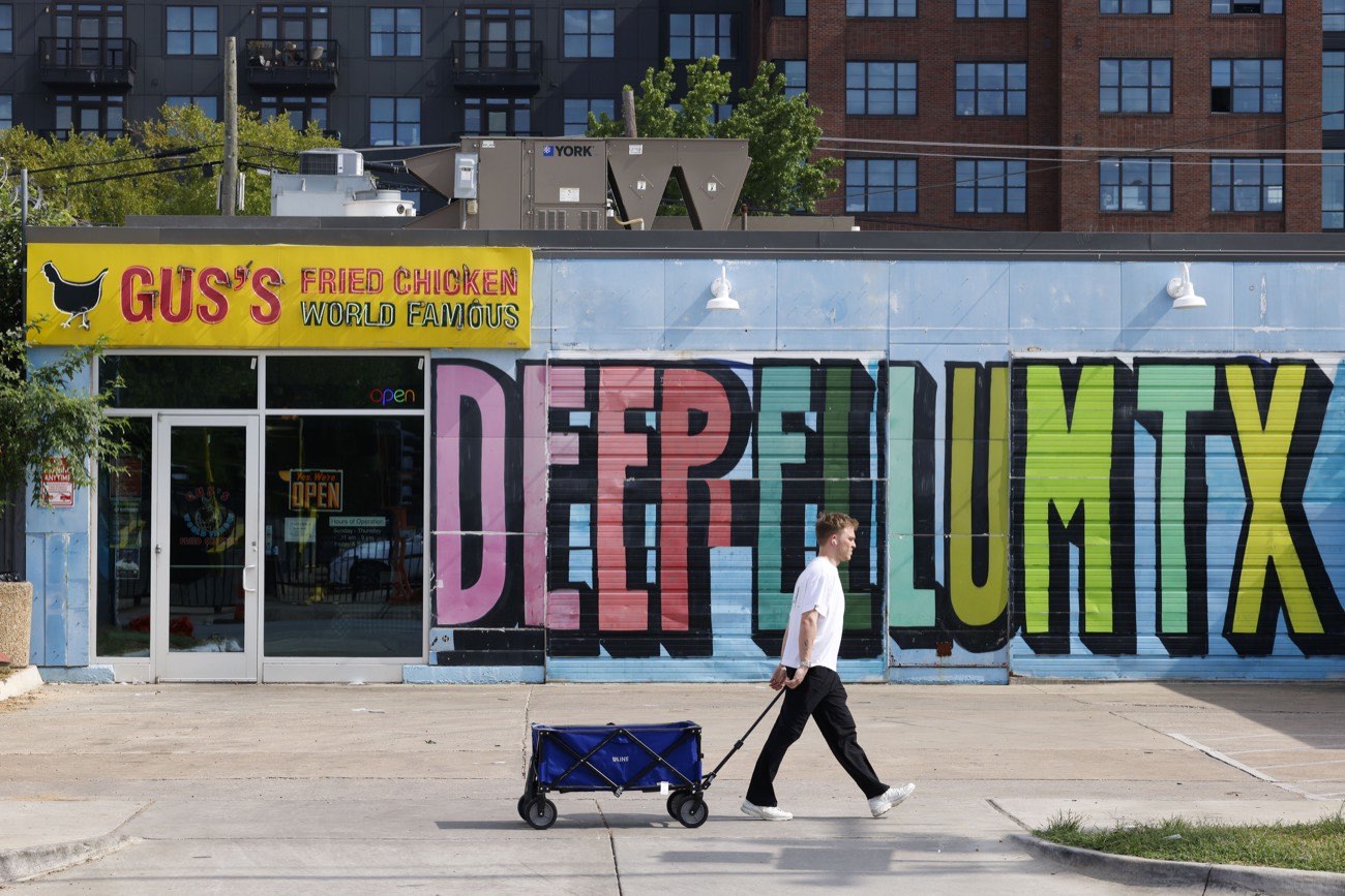 Deep Ellum district streetscape