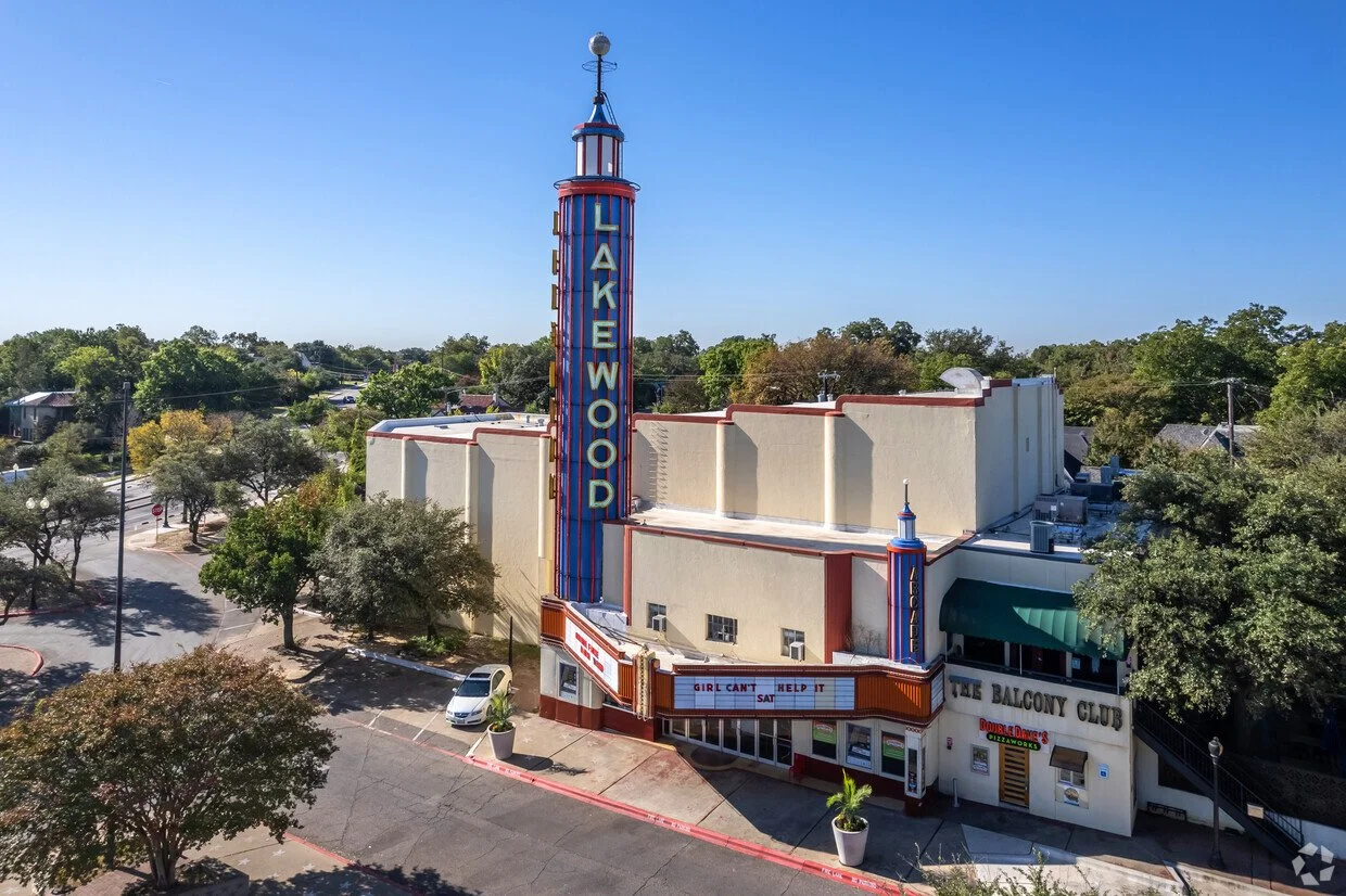 Lakewood homes in Dallas neighborhood setting